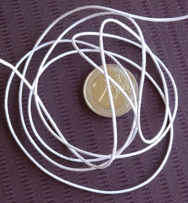 ficelle cordon lacet blanc